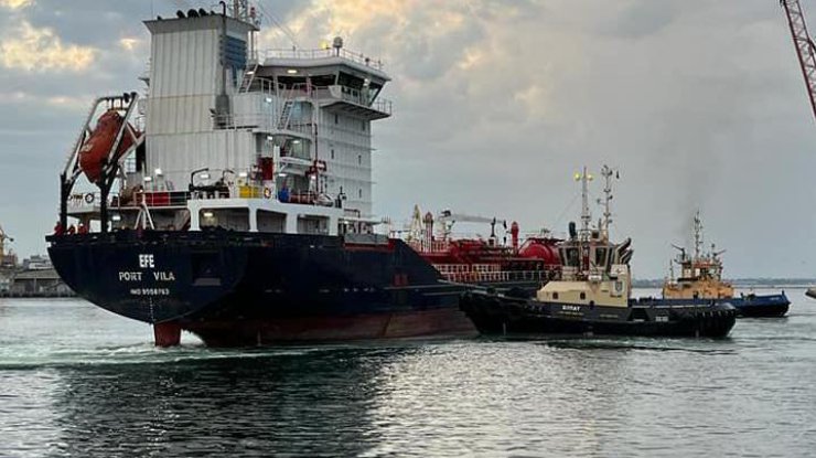 Три судна з зерном вийшли з українських портів