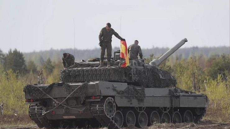 Танк Leopard 2A4