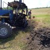 На Харківщині ворожий снаряд влучив у трактор, тракторист загинув