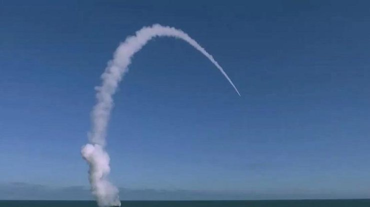 Запуск ракети з підводного човна