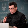 "Не ховайтесь за спідницями": Данілов відреагував на третю петицію про дозвіл чоловікам виїжджати з України