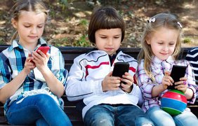 "Перевірте телефони дітей!": у Нікополі окупанти виманюють інформацію