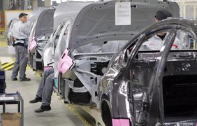 Mazda планує закрити завод у росії