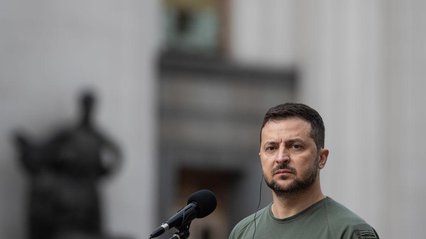 Зеленський відзначив державними нагородами понад 300 українських захисників