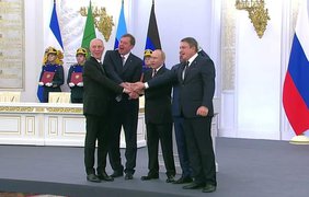 путін підписав договори про "включення до росії" окупованих територій України (відео)