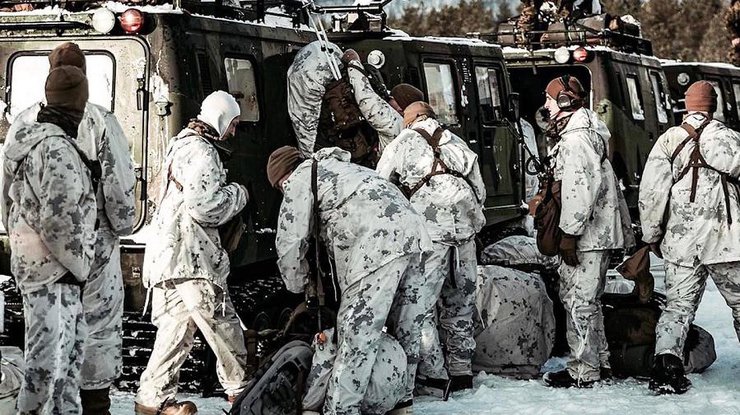Українських воїнів забезпечать теплим одягом