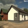 У селі Дмитрівка на Київщині відзначили новосілля власники зруйнованого житла