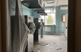 У Херсоні окупанти обстріляли центр для вагітних і немовлят (відео)