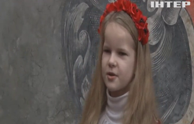 9-річна дівчинка з Івано-Франківська відрізала півметрову косу, аби допомогти українським захисникам