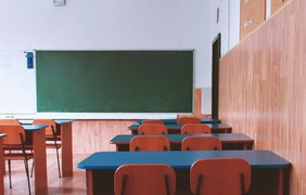 У Чернігові евакуювали дітей: школи перевіряють через "мінування"