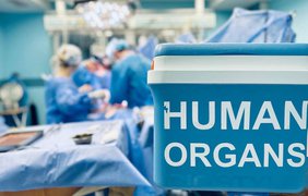 В Україні медики вперше в історії пересадили один орган двом людям