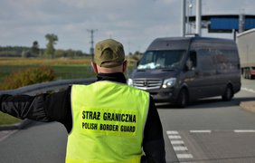 Польща та Чехія запроваджують прикордонний контроль зі Словаччиною