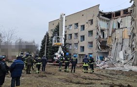 У місті Селидове тривають пошуково-рятувальні роботи (відео)