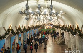 До новорічних свят сім станцій харківського метро облаштують будиночками Діда Мороза - Терехов (відео)