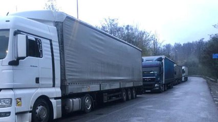 Польща посилить перевірку українських вантажівок на кордоні