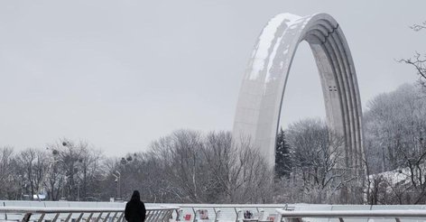 В Україні очікуються мокрий сніг й дощі, попереджають про ожеледь: погода на 25 грудня