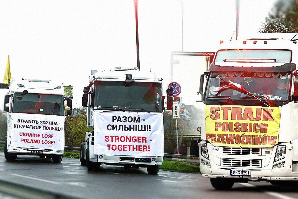 6 грудня виповниться рівно місяць від початку блокування польськими перевізниками українських вантажівок на кордонах