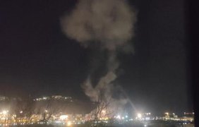 У рф вночі горіла нафтобаза: у мережі говорять про атаку безпілотників (відео)
