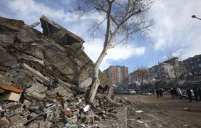 Землетрус у Туреччині: кількість жертв перевищила 3,5 тисячі осіб