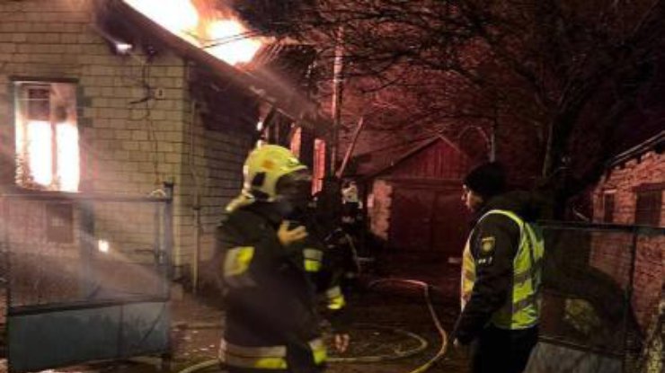 Фото: у Броварах сталась масштабна пожежа в житловому будинку