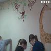 Арттерапія у міській дитячій лікарні Хмельницького: як допомагає дітям ініціатива волонтерки-художниці