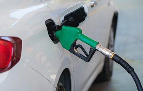 Бензин, дизель та автогаз дешевшають: актуальні ціни на АЗС