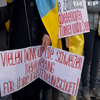 Фінансову допомогу для України обговорюють у Швейцарії:  у місті Базель місцеві виходять на мітинги проти війни