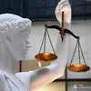 Зґвалтування 14-річної дівчини на Закарпатті: омбудсмен перевірить законність вироку суду, який відпустив злодіїв