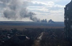 Над Єнакієвим збили російський Су-34 (відео)