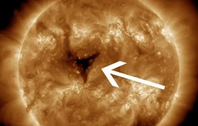 На Сонці з'явилася величезна діра: чим вона небезпечна (фото)