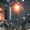 У Києві почався крижаний сніг, вдарила блискавка із громом
