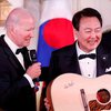 Президент Південної Кореї у Білому домі заспівав Байдену American Pie (відео)