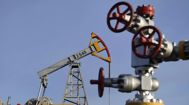 ОПЕК+ оголосила про скорочення видобутку нафти