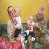Сергій Наєв привітав військовослужбовицю з народженням трійні та Днем матері