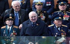лукашенко зник, у росії стверджують: "Просто человек заболел"
