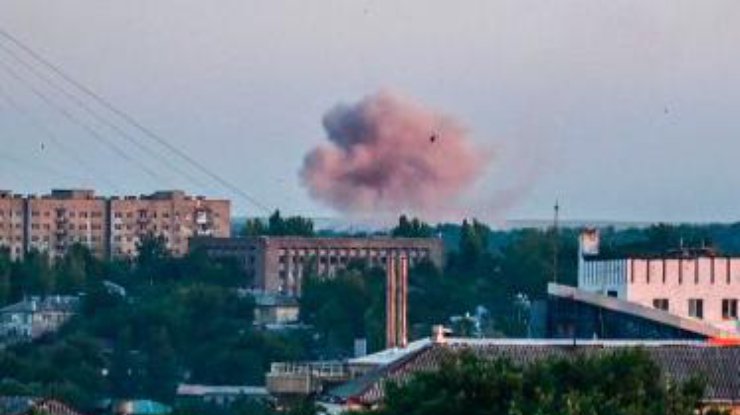 Фото: у Донецьку пролунали вибухи