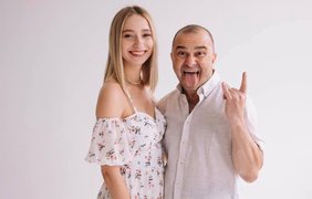 "Задоволення не для всіх": Павлік потрапив у скандал через спецперепустку для дружини (відео)
