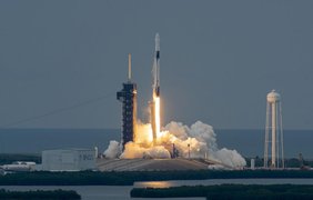 Ракета Falcon 9 відправила до МКС човник Crew Dragon з чотирма астронавтами