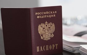 Скільки росіян отримали візи на в'їзд в Україну
