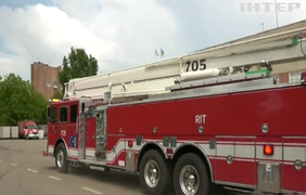 Харківські рятувальники отримали дві пожежні машини від США