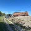 На сході Криму підірвали залізницю, рух поїздів зупинено