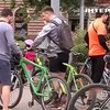 У Чернівцях відбувся велопробіг на підтримку ЗСУ