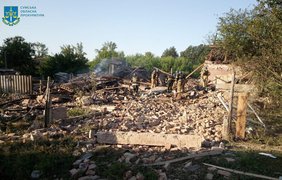 На Сумщині "шахед" впав на приватний будинок, є загиблі та поранені (фото)