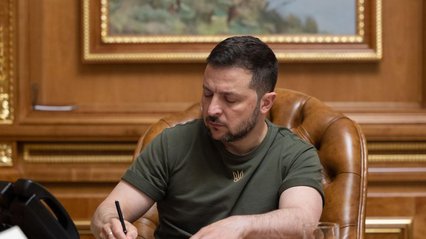 "рф намагається затягнути деокупацію": Зеленський про підрив Каховської ГЕС