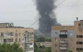 У Луганську пролунали потужні вибухи (відео)
