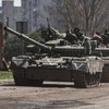 У Сімферополі зафіксовано переміщення колони військової техніки окупантів (відео)