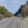 На Запоріжжі загорівся російський паливозаправник (відео)