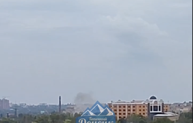 В Донецьку повідомляють про "прильоти" (відео)