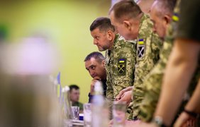 Залужний і Буданов обговорили потреби ЗСУ з воєначальниками зі США та Британії (відео)