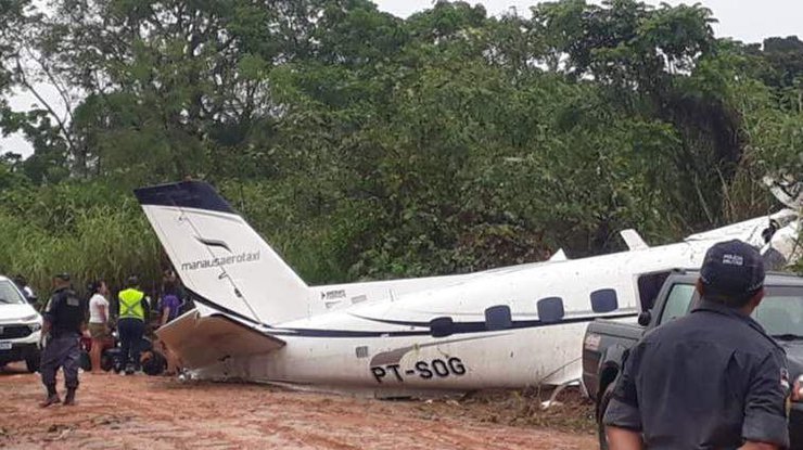 У Бразилія розбився літак Embraer 110